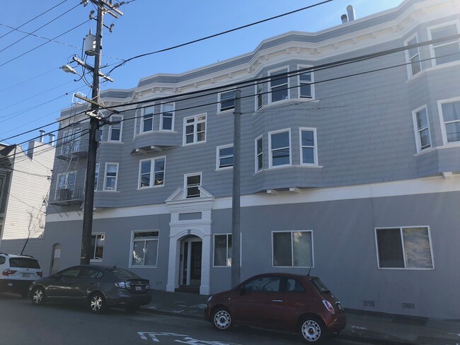 Front on building - 2791 Greenwich St