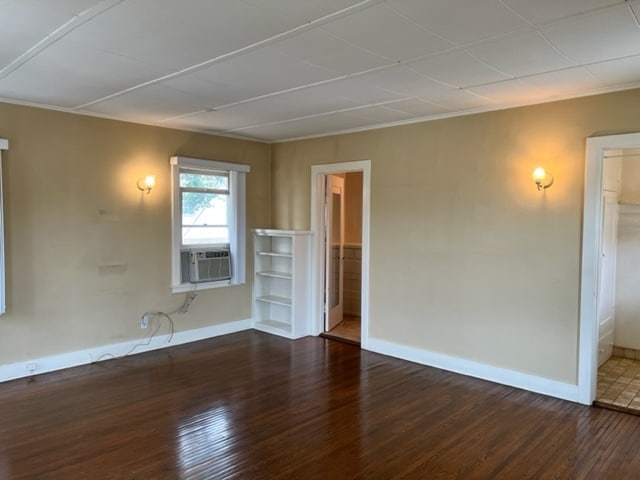 Building Photo - 1466 Cardiff Ave