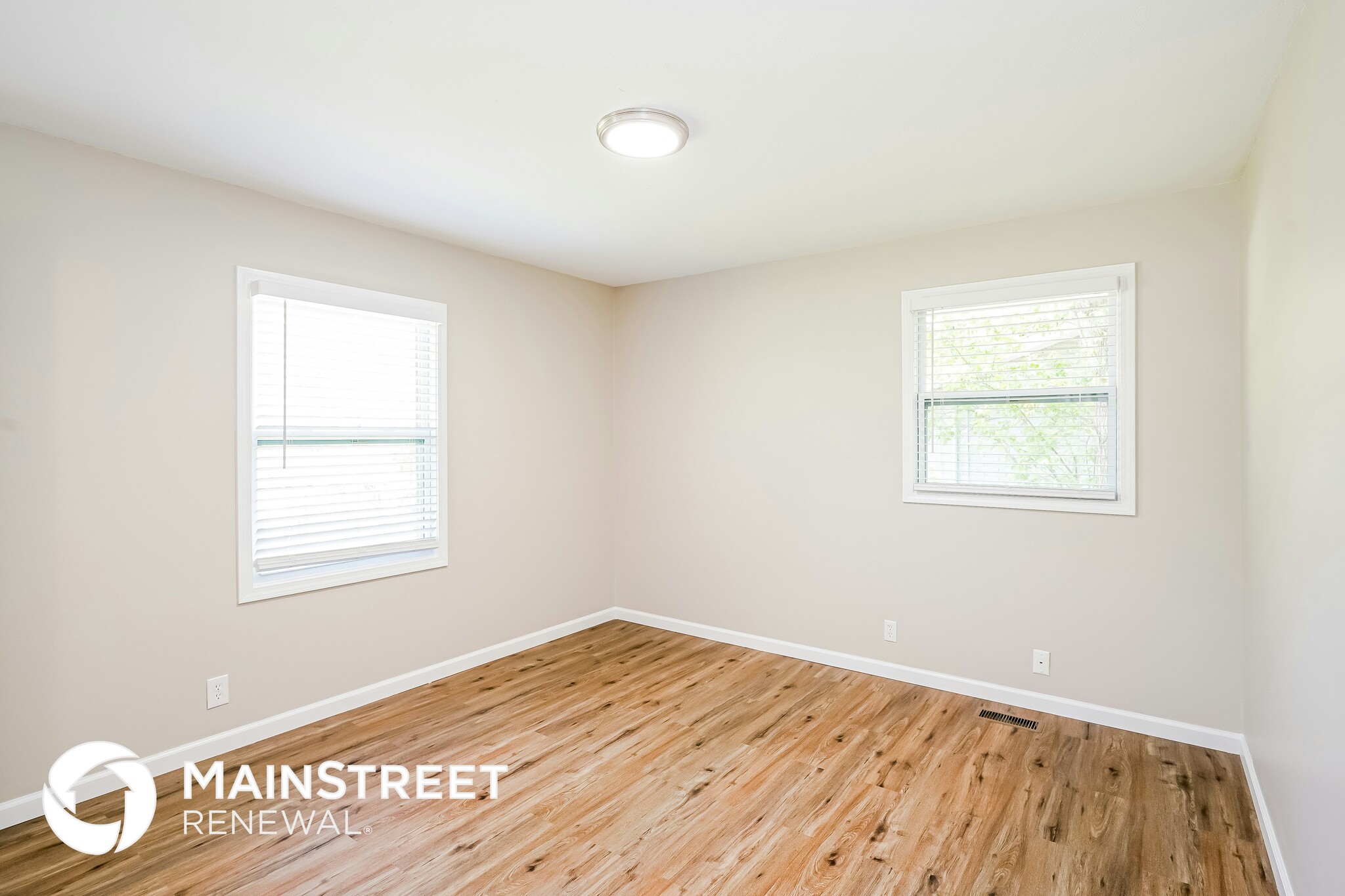 Building Photo - 152 2 Valley Rd