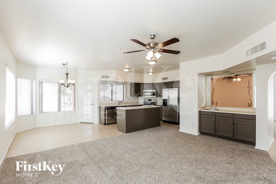 Building Photo - 6512 N 85th Ave