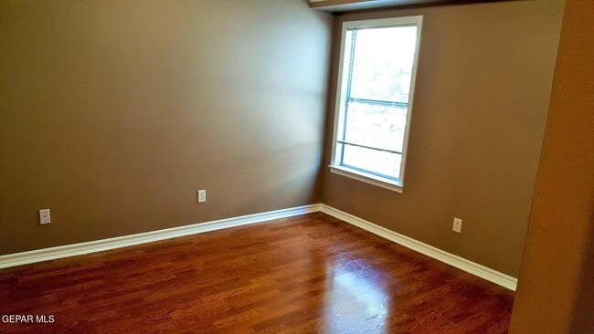 Building Photo - 11727 Dos Palmas Dr