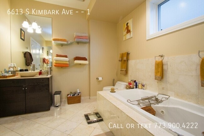 Building Photo - 6613 S Kimbark Ave