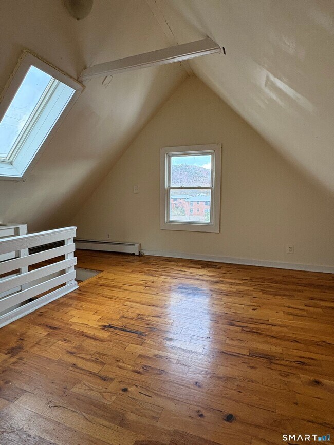 Building Photo - 151 Fitch St