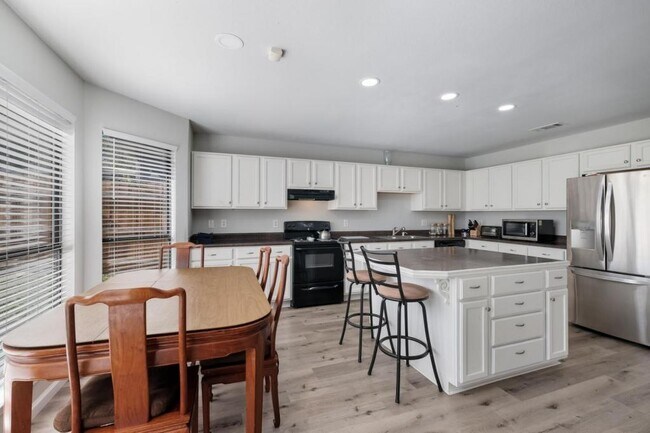 Building Photo - 15107 Kamary Ln