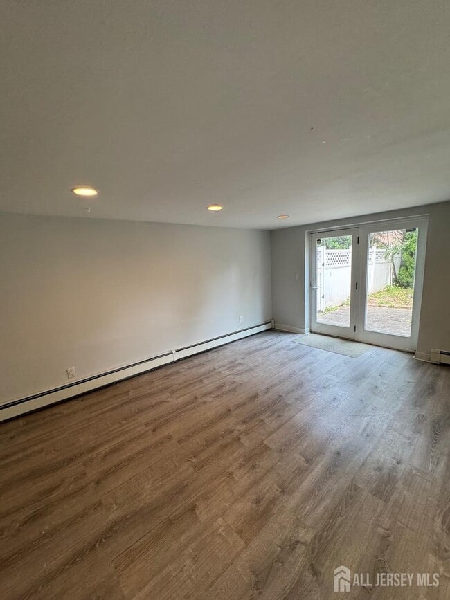 Building Photo - 1038 Kingsland Ln