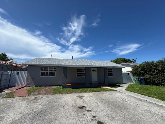 Building Photo - 7135 SW 13th St