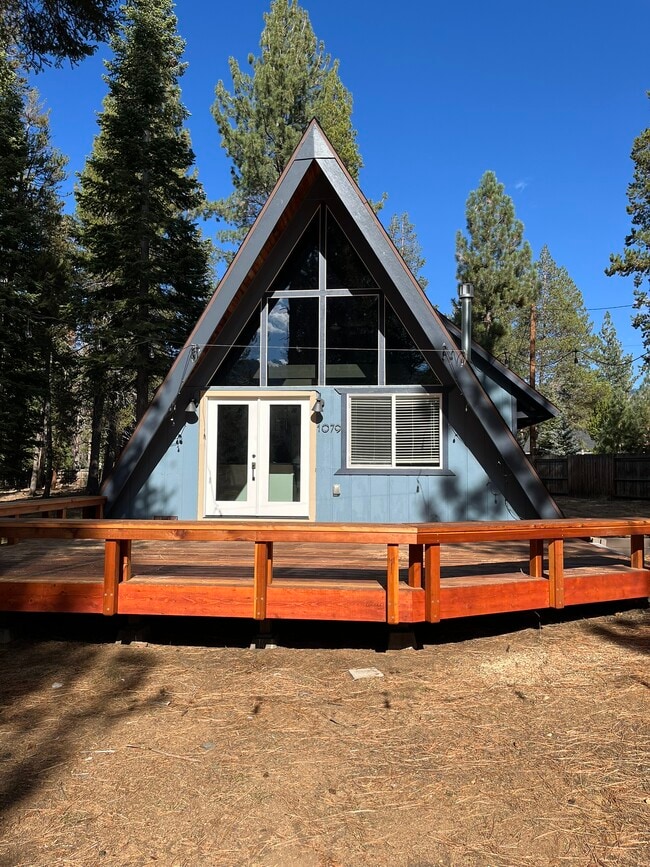 Building Photo - 1079 Modoc Way