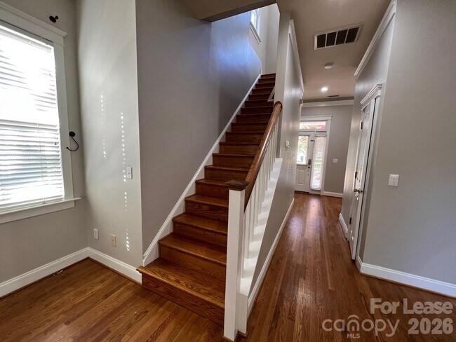 Building Photo - 8523 Lindholm Dr