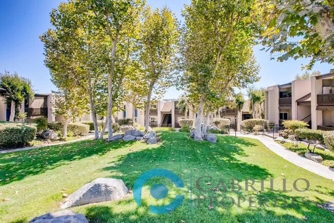 Building Photo - 5350 Baltimore Dr