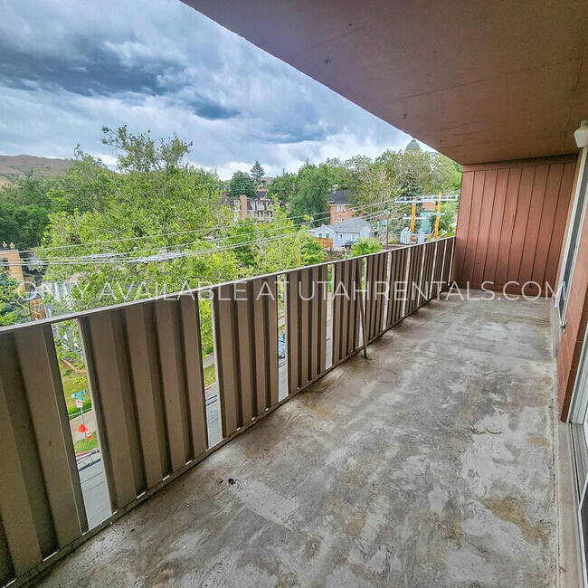 Building Photo - 87 W 300 N