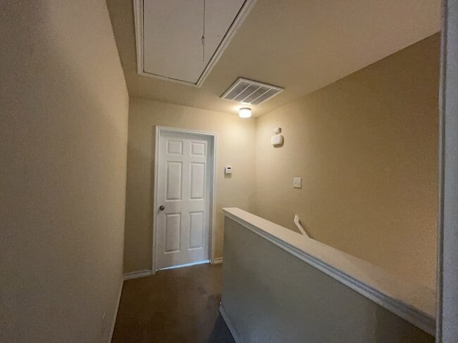 Building Photo - 902 E Glenn Crossett St