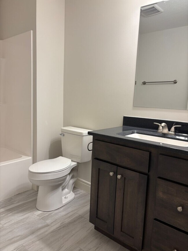 Building Photo - 14 3rd Ave