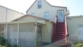 Building Photo - 105 S White Horse Pike