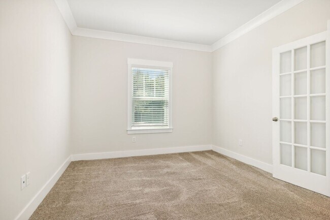 Building Photo - Nolensville home in the highly sought-afte...