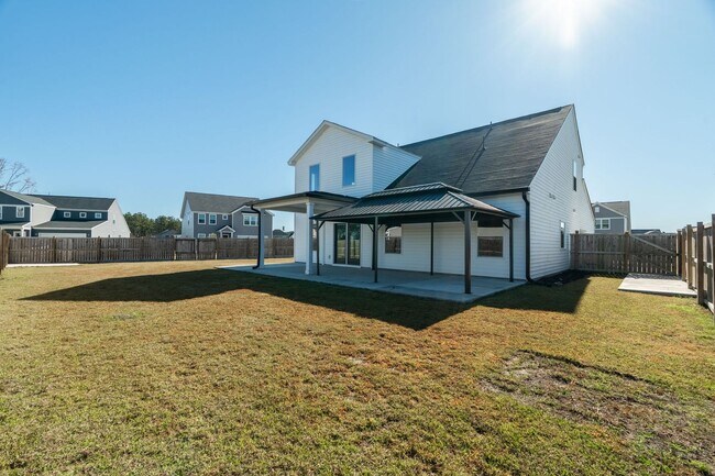 Building Photo - Elegant & Spacious Home in Summerville’s Cane Bay Community