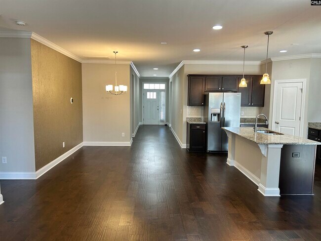 Building Photo - 905 Layton Way