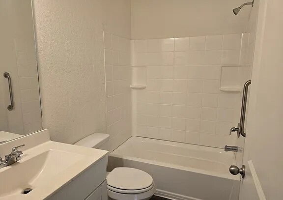 Building Photo - 4913 Jovian