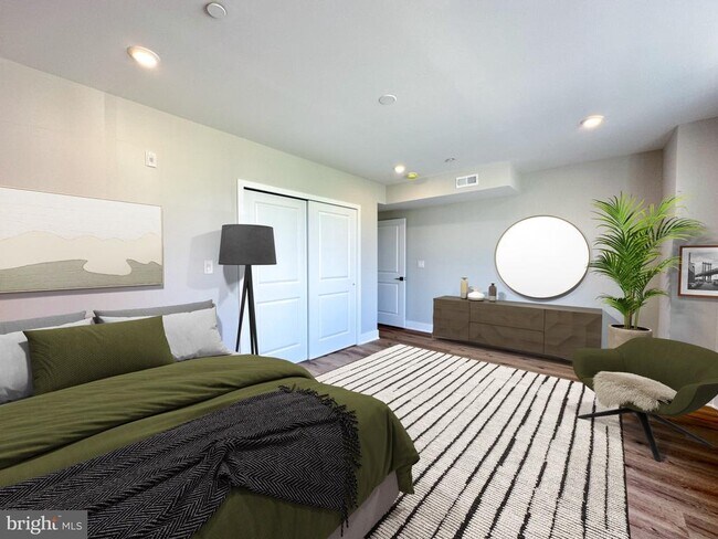 Building Photo - 1722 Master St