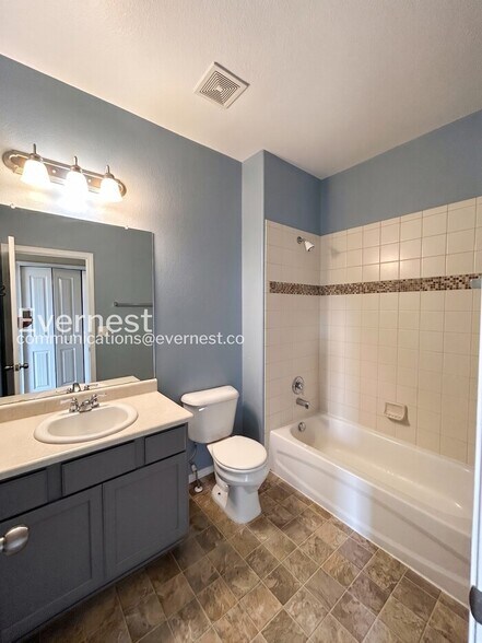 Building Photo - 2428 Obsidian Forest View