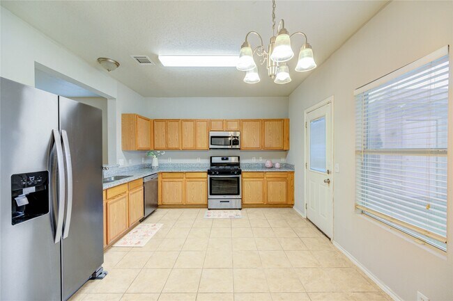 Building Photo - 18827 Sandelford Dr