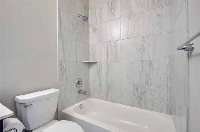 Building Photo - 523 Timber Voyage Ct