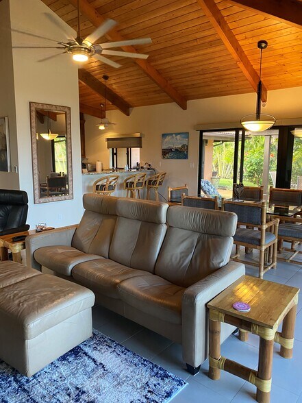 Building Photo - 4103 N Paua Way