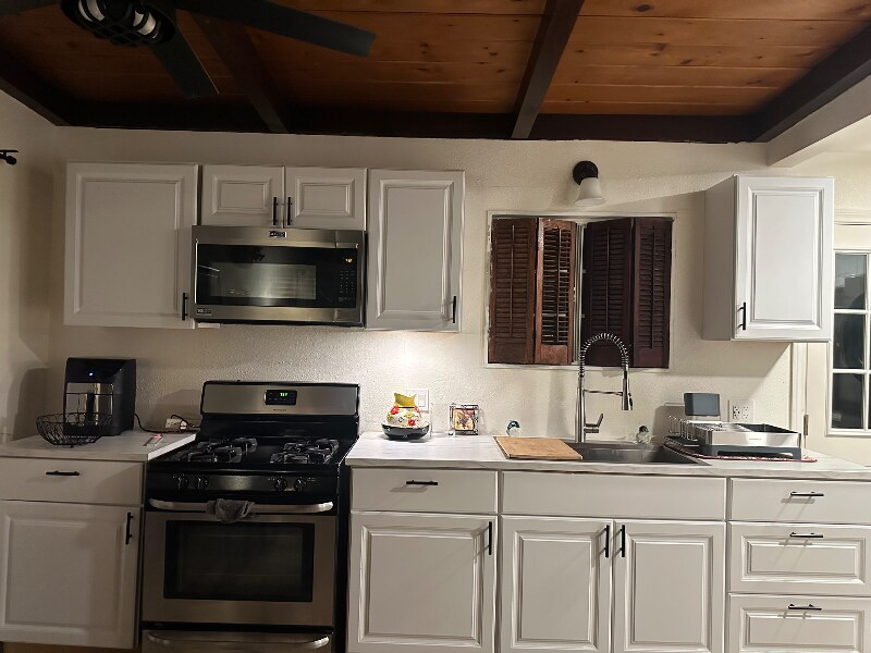 Building Photo - 434 Riverdale Dr