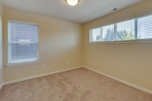 Building Photo - Gorgeous South Everett MainVue Home Available!