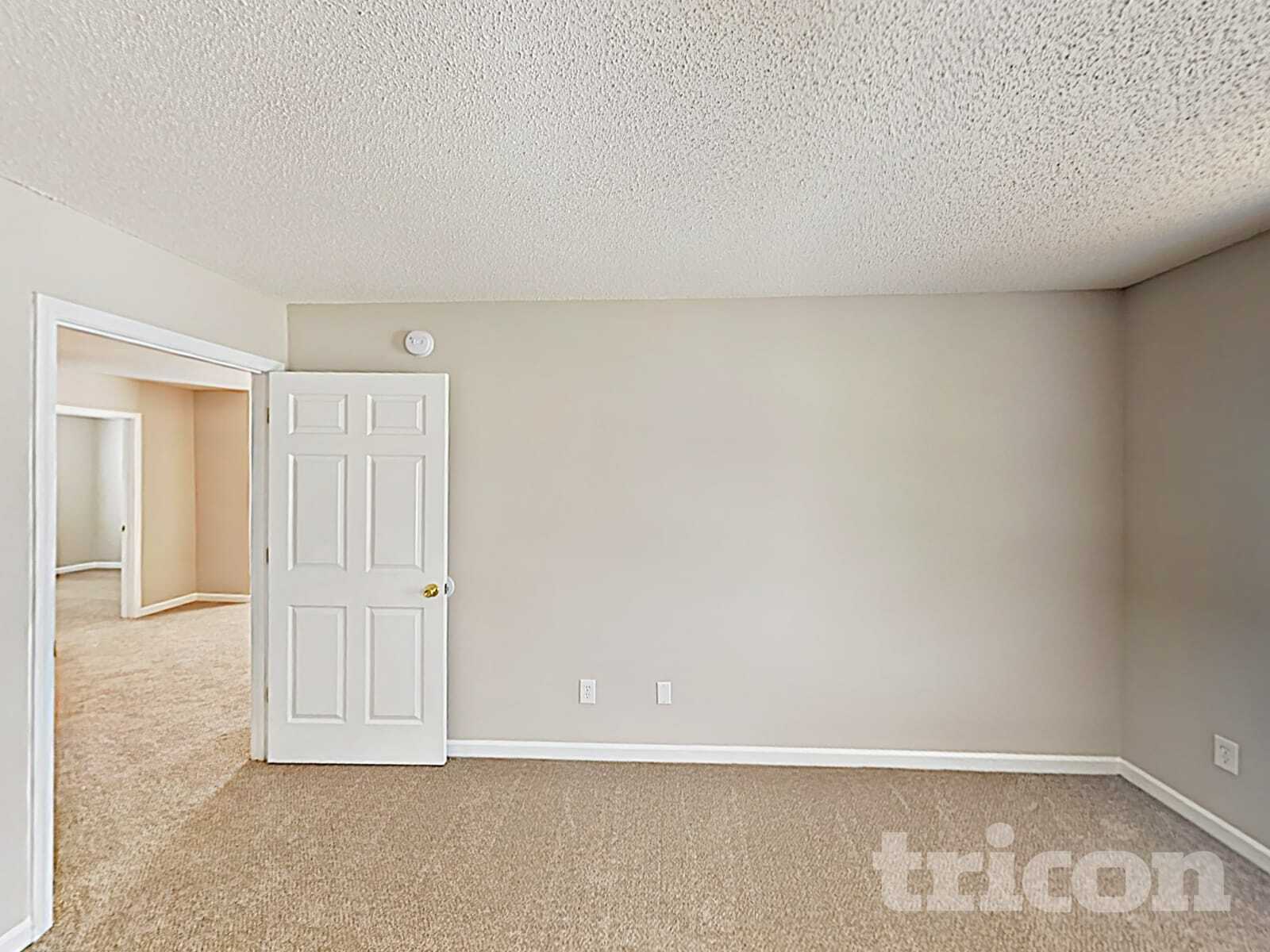 Building Photo - 1964 Lake Carolina Dr