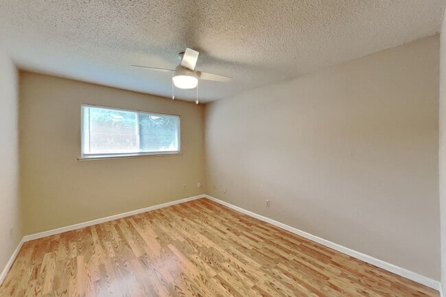 Building Photo - 10251029wo