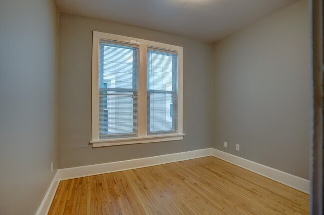 Building Photo - 538 W Wilson St