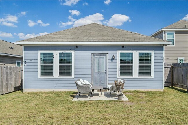 Building Photo - 409 Redfish Ln