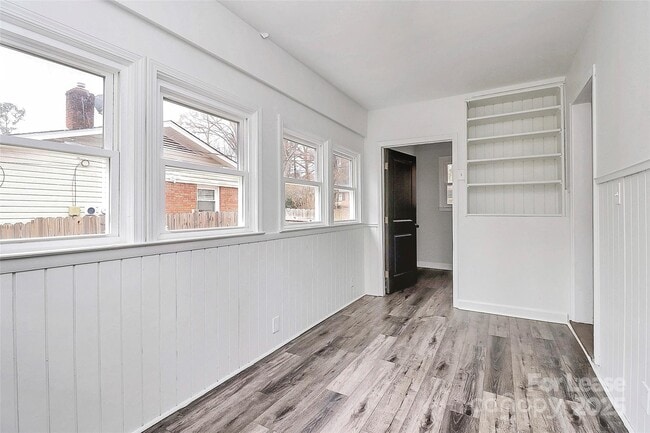 Building Photo - 5442 Kinsale Ln