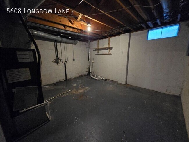 Building Photo - 5608 Longbow Ln