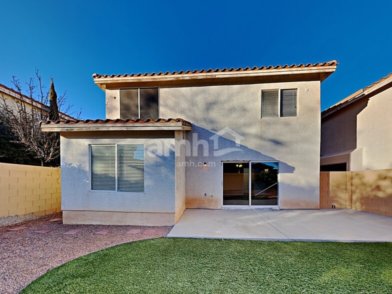 Building Photo - 10141 Flagstaff Butte Ave