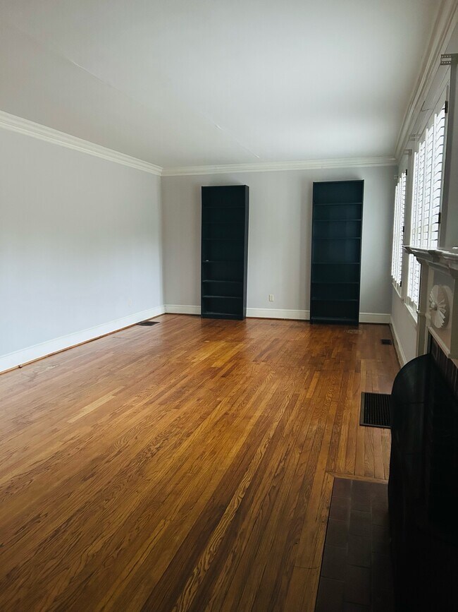 Building Photo - 1679 S Milledge Ave