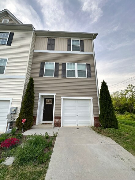 Primary Photo - 309 Magellan Dr