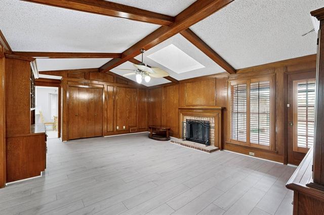 Building Photo - 1301 Warwick St