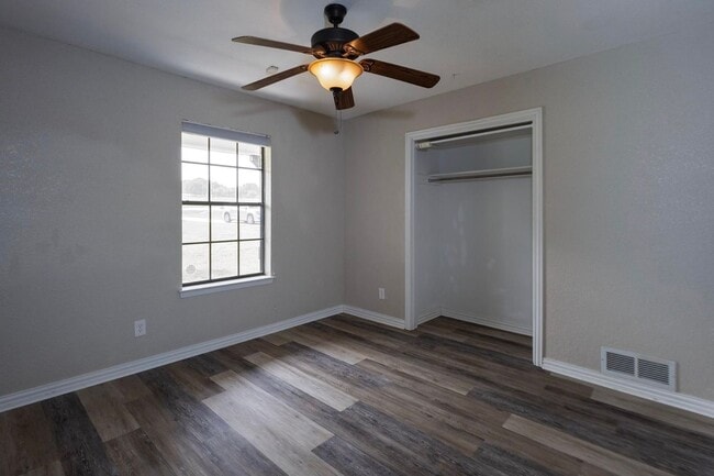 Building Photo - 3 Bed 2 Bath Home - Southlake Carroll ISD