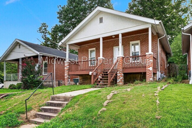 Building Photo - 1365 Louisville Ave