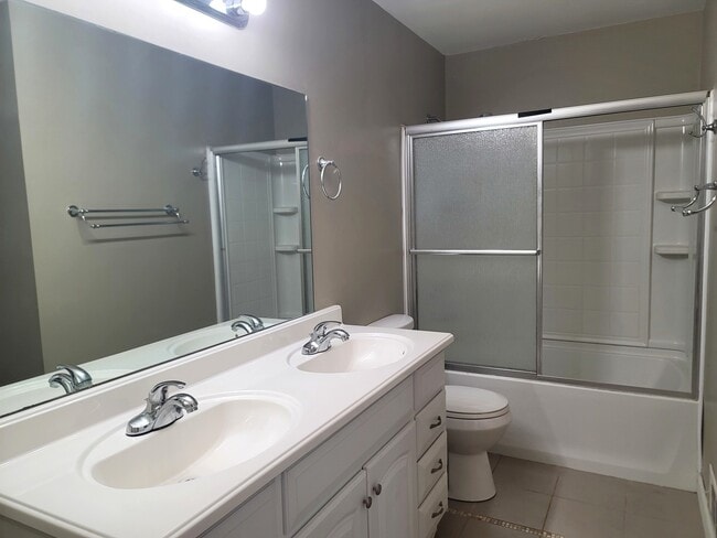 Building Photo - 4112 Crimson Dr
