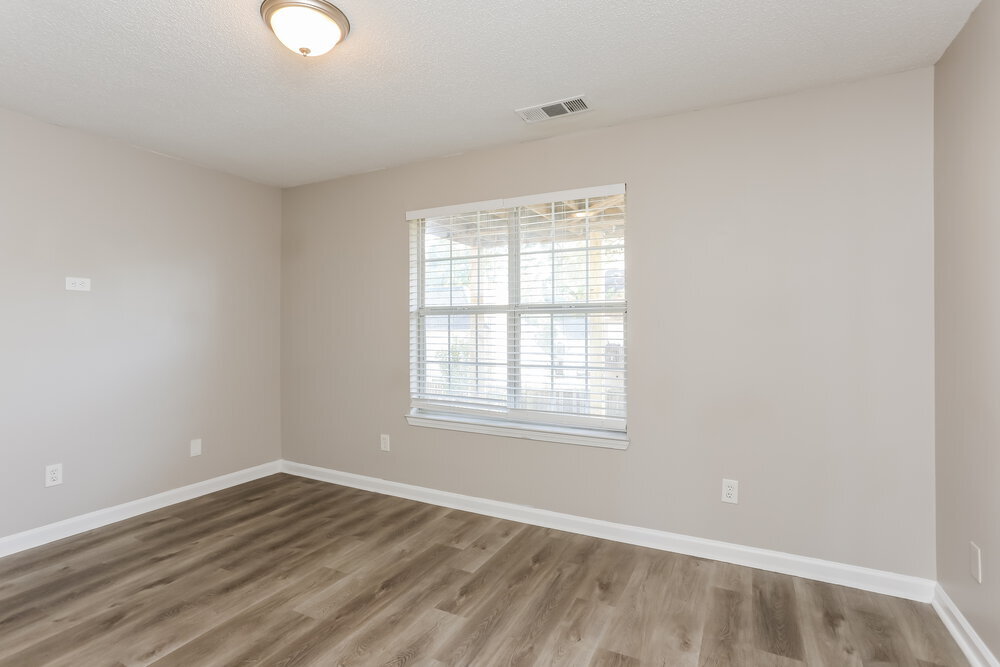 Building Photo - 214 Stallion Trail