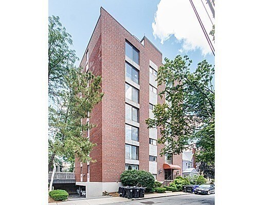 Building Photo - 31 Harris St