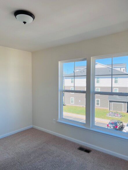 Building Photo - 9035 Connor House Rd