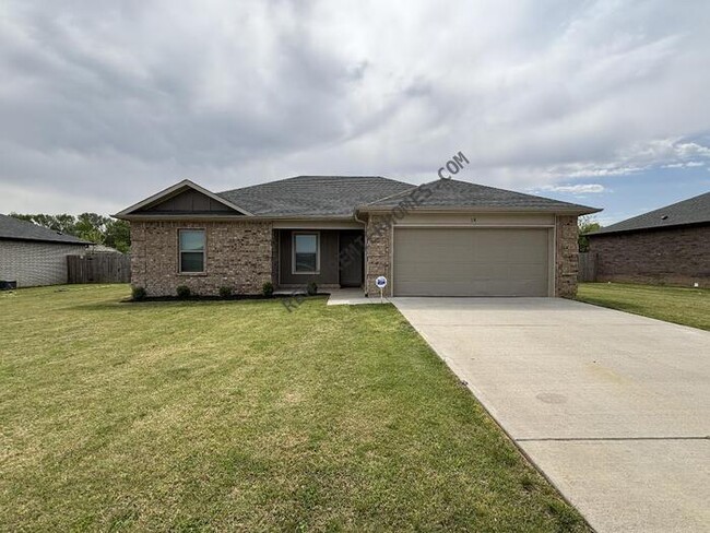 Primary Photo - 18 Winchester Dr