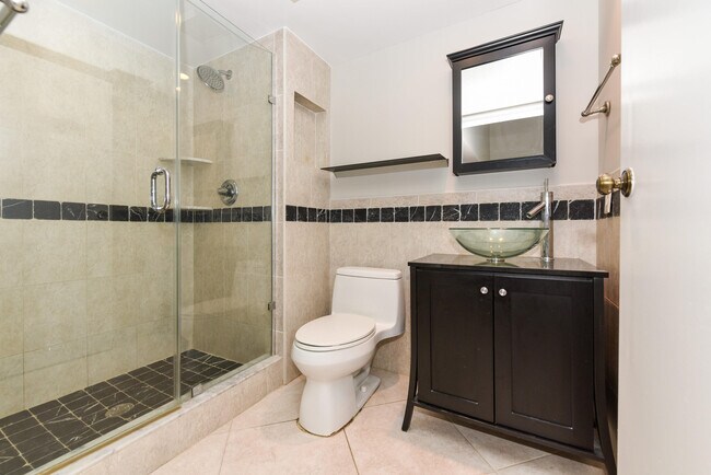 Building Photo - 10298 Hidden Springs Ct