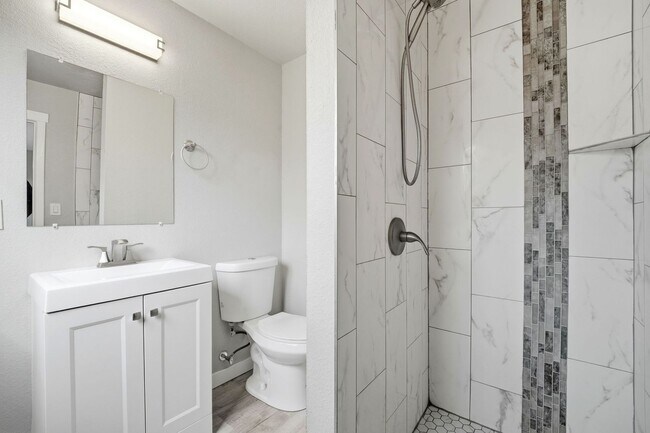 Building Photo - 54 Minden Cir