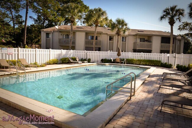 Building Photo - 165 Springwood Circle unit D