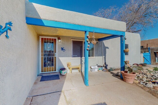 Primary Photo - Charming NE Heights 3 Bedroom 2 Bath
