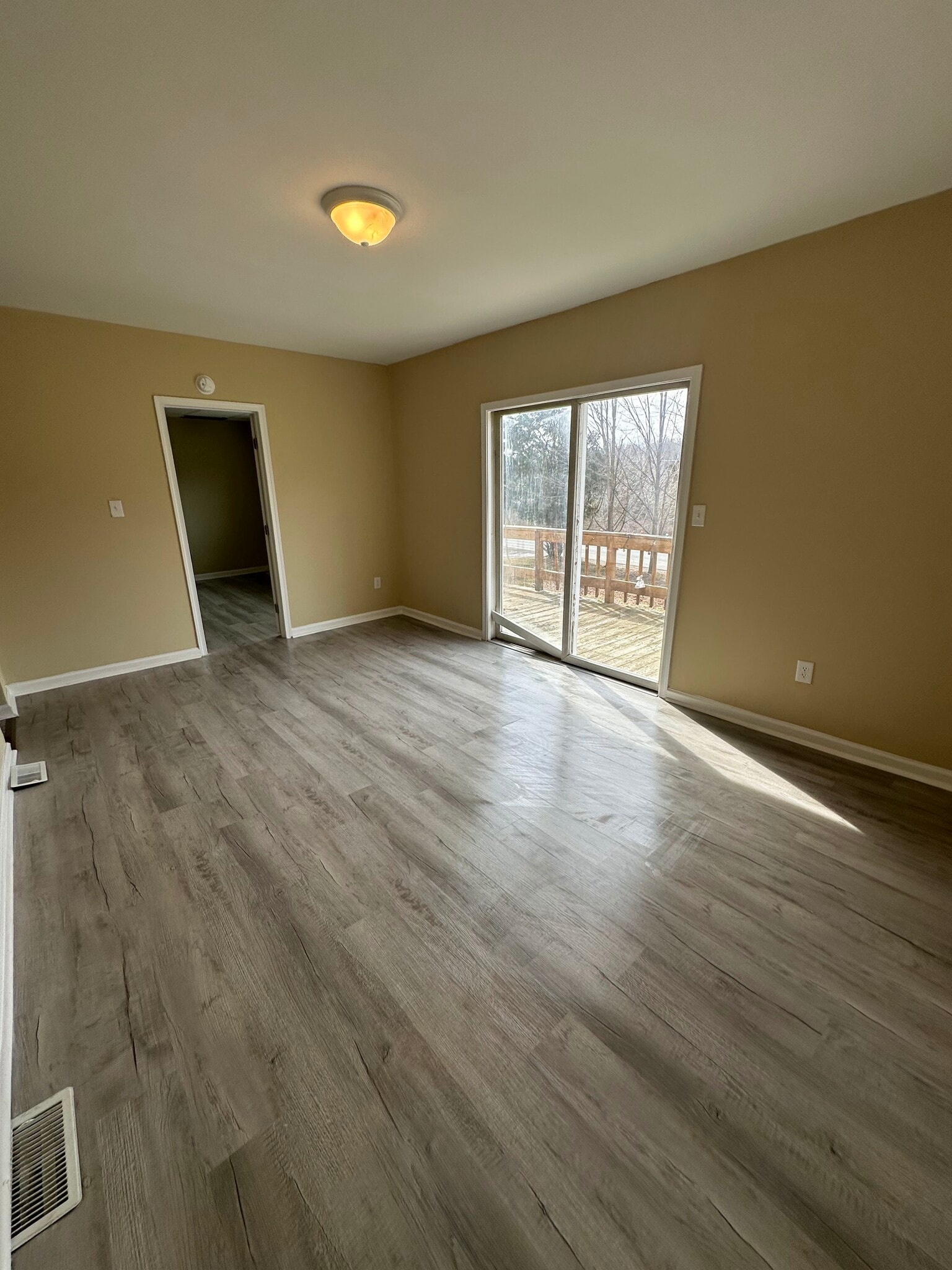 Building Photo - 74 Matthews Rd